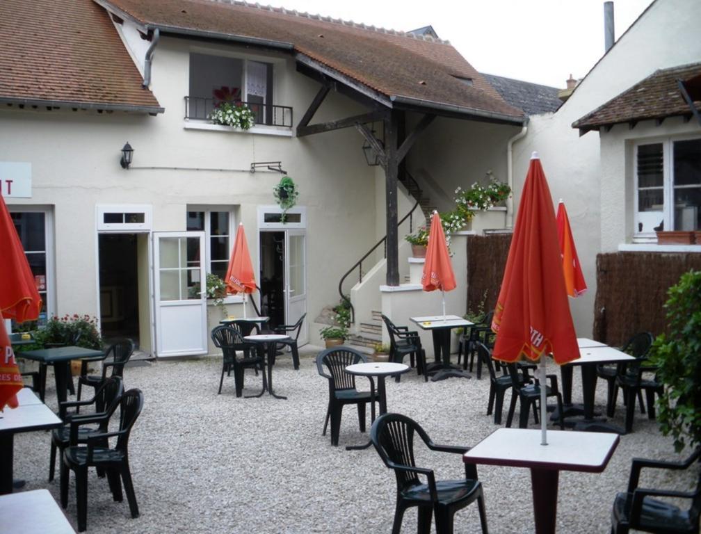 La Madeleine Saint-Benoît-sur-Loire Exterior foto