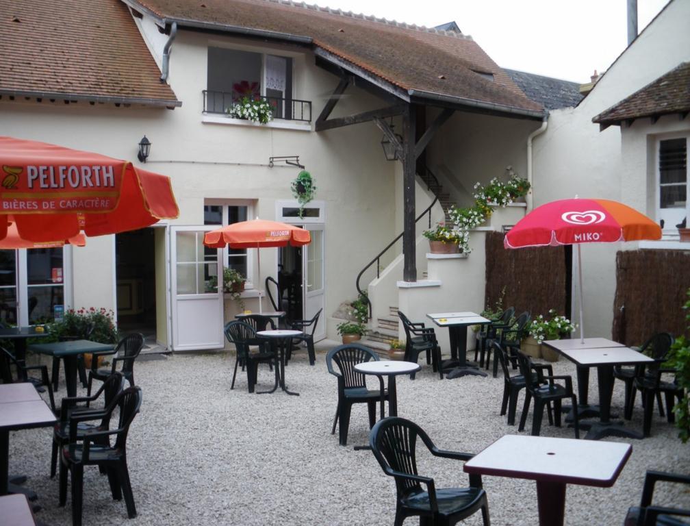 La Madeleine Saint-Benoît-sur-Loire Exterior foto